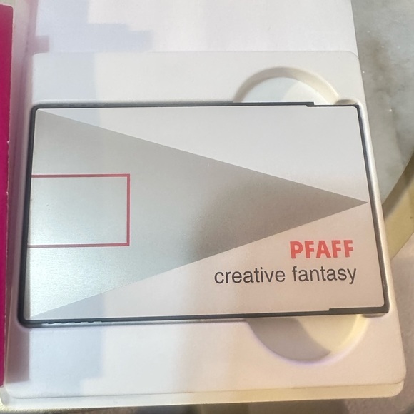 Pfaff Creative Card 77 - Picture 7 of 9